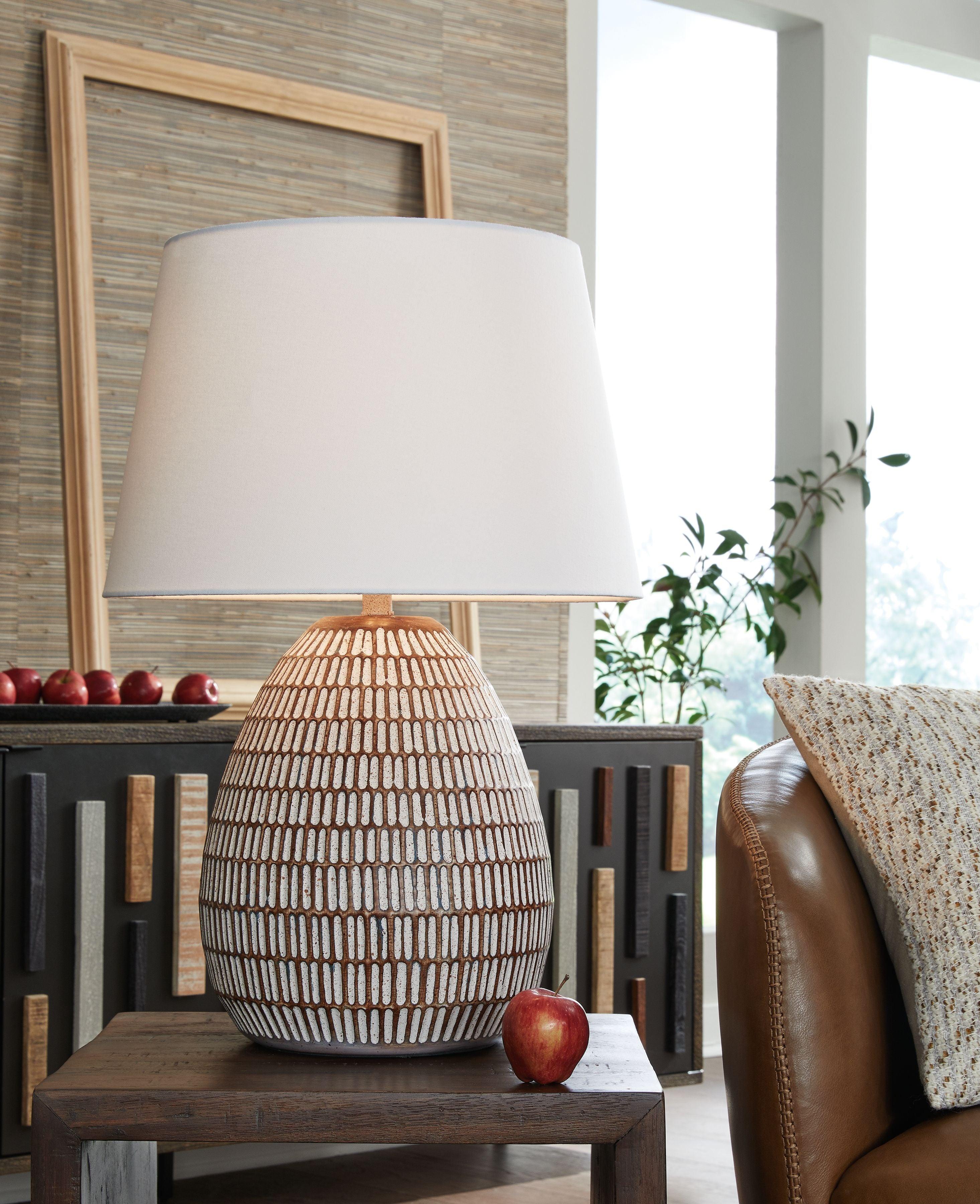 Signature Design by Ashley® - Darrich - Beige / White - Metal Table Lamp - 5th Avenue Furniture