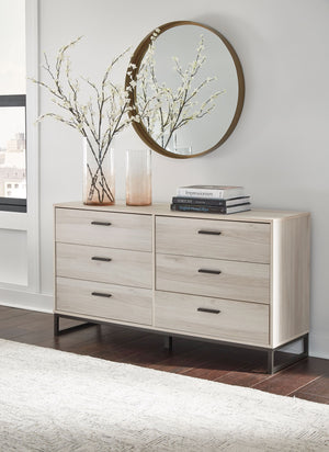 Signature Design by Ashley® - Socalle - Natural - 5 Pc. - Dresser, Full Panel Platform Bed, 2 Nightstands - 5th Avenue Furniture