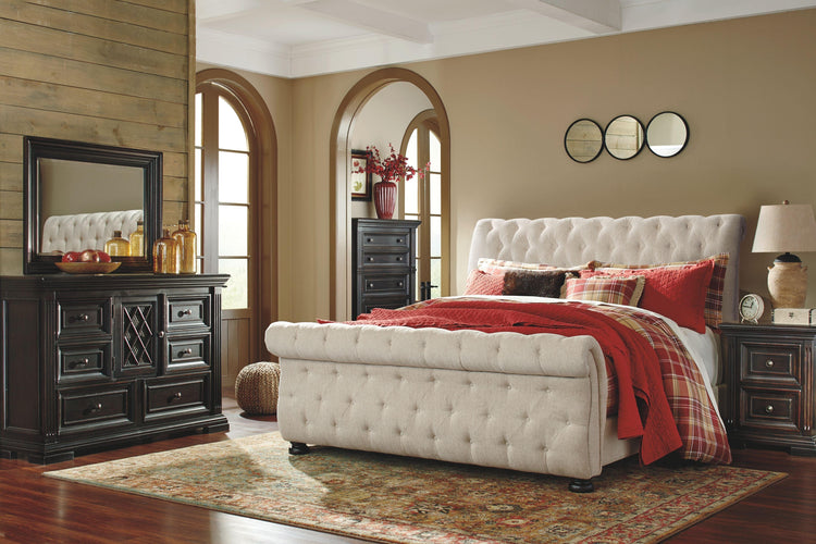 Signature Design by Ashley® - Willenburg - Upholstered Bed - 5th Avenue Furniture