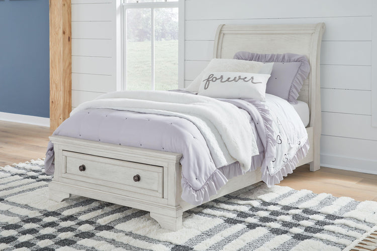 Signature Design by Ashley® - Robbinsdale - Youth Sleigh Storage Bedroom Set - 5th Avenue Furniture