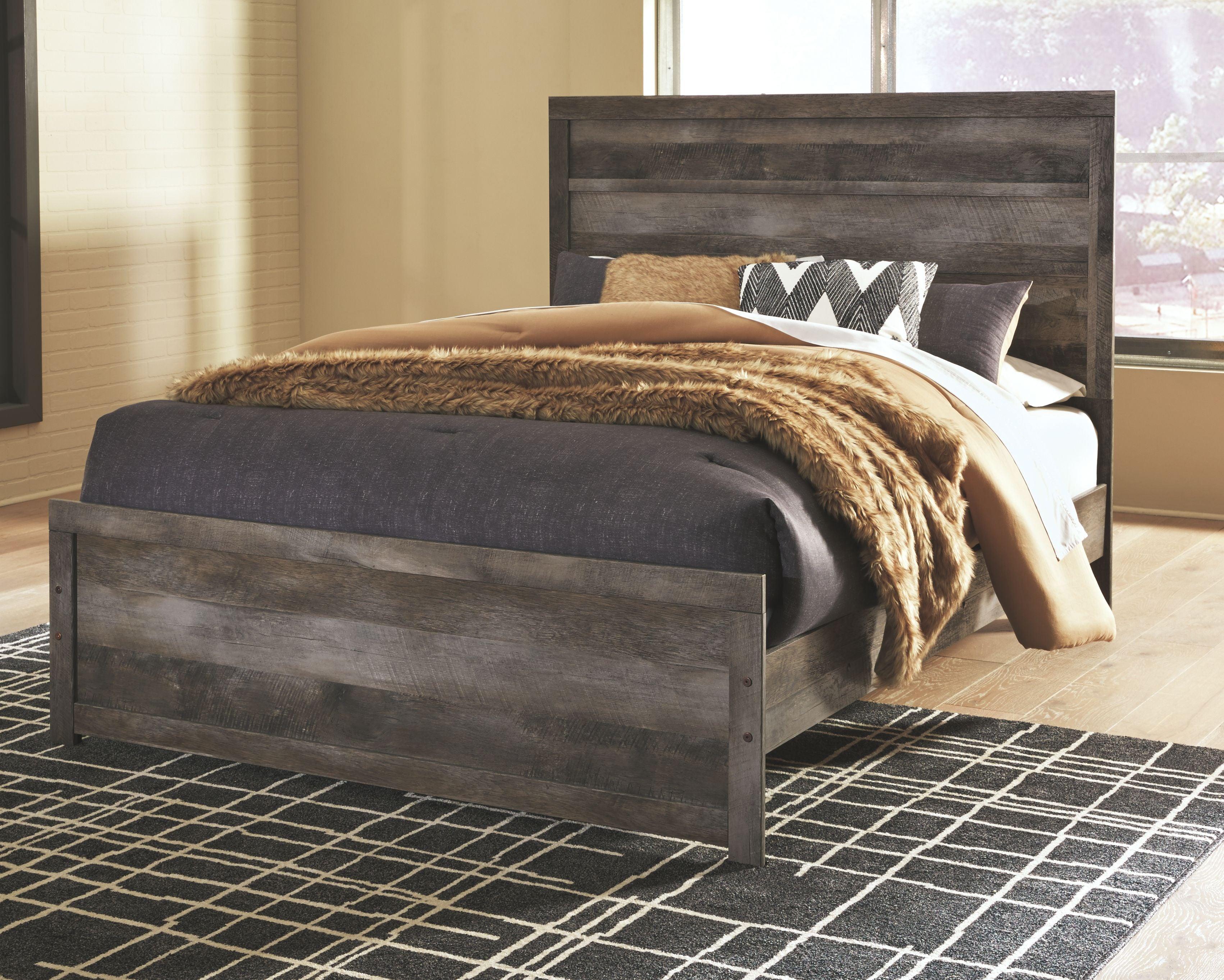 Signature Design by Ashley® - Wynnlow - Panel Bed - 5th Avenue Furniture