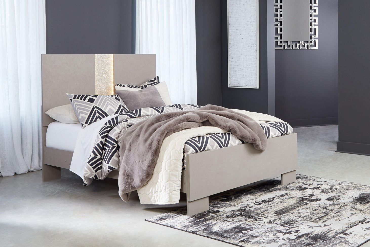Signature Design by Ashley® - Surancha - Panel Bed - 5th Avenue Furniture