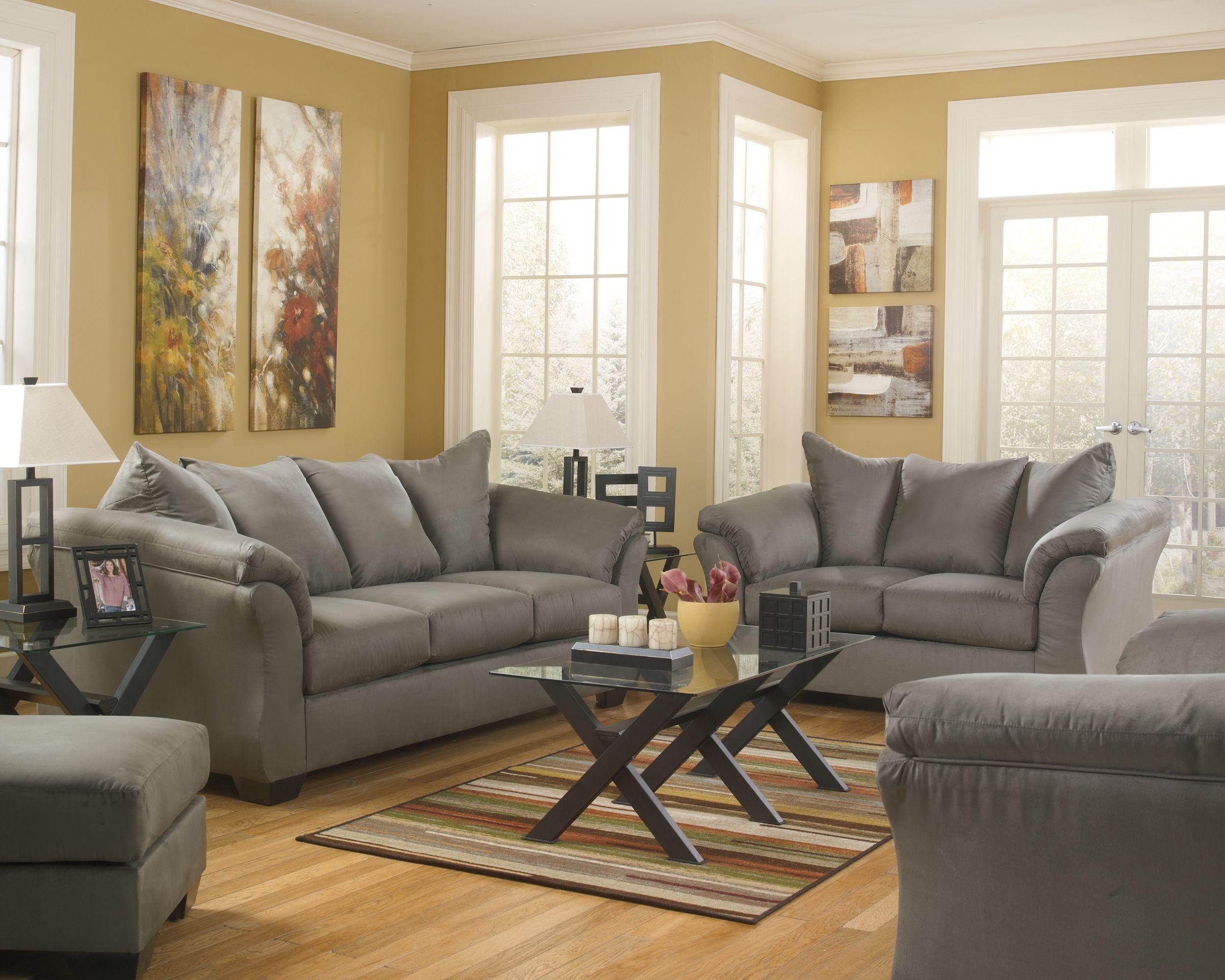 Ashley Furniture - Darcy - Stationary Loveseat - 5th Avenue Furniture