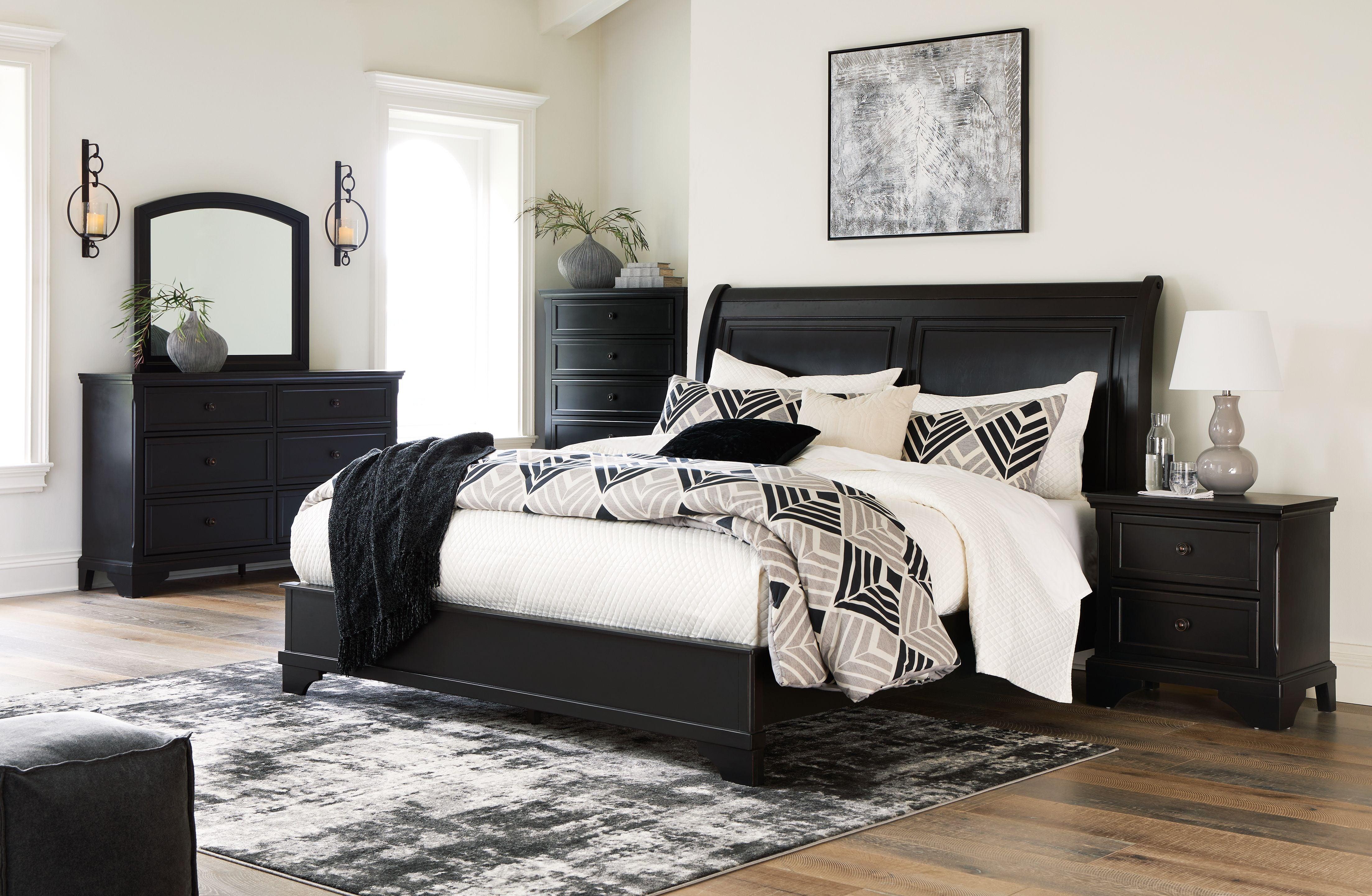 Signature Design by Ashley® - Chylanta - Sleigh Bedroom Set - 5th Avenue Furniture