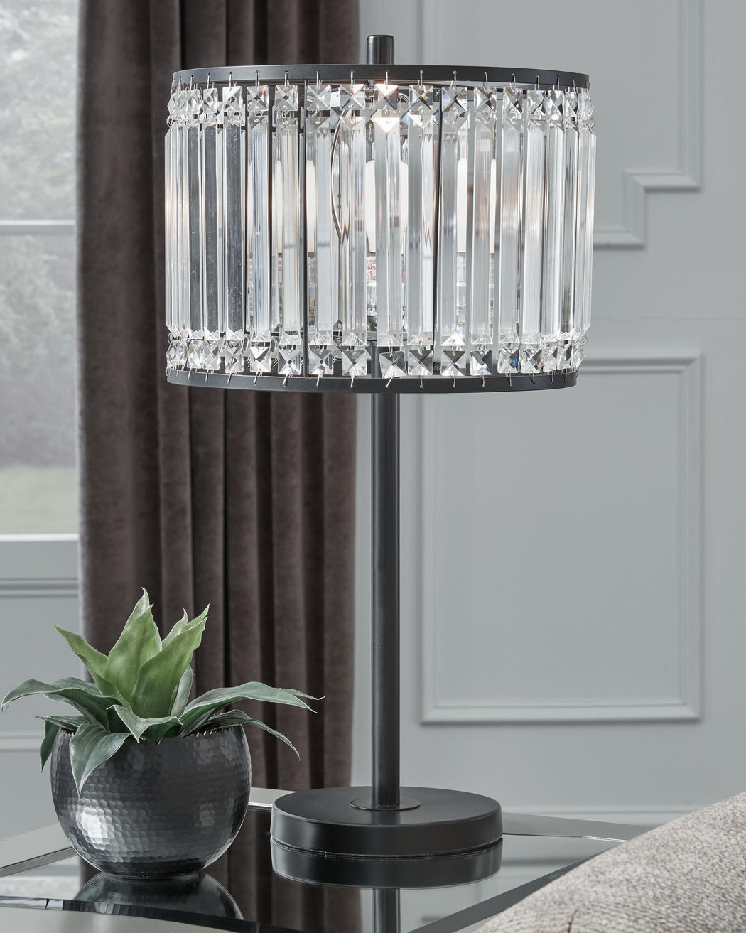 Ashley Furniture - Gracella - Metal Table Lamp - 5th Avenue Furniture