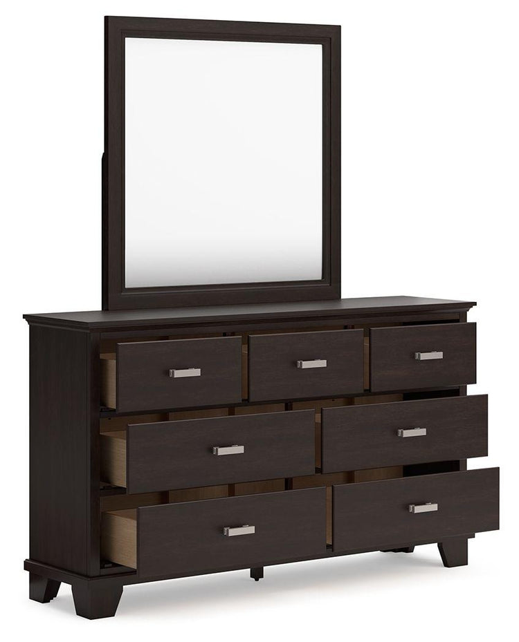Signature Design by Ashley® - Covetown - Panel Bedroom Set - 5th Avenue Furniture