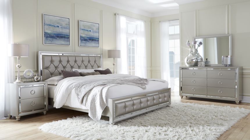 Riley - 6 Piece King Bedroom Set (Bed, Dresser, Mirror, 2 Nightstands, Chest) - Silver