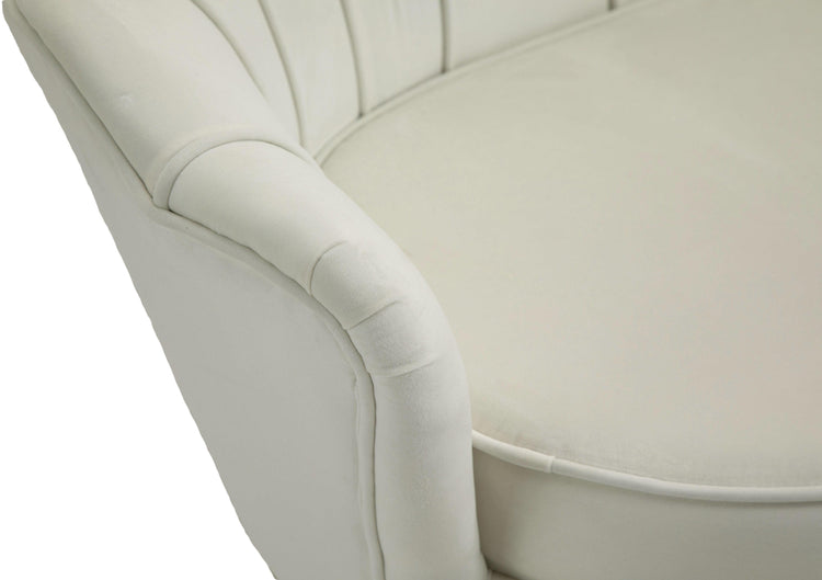 Meridian Furniture - Gardenia - Accent Chair - 5th Avenue Furniture