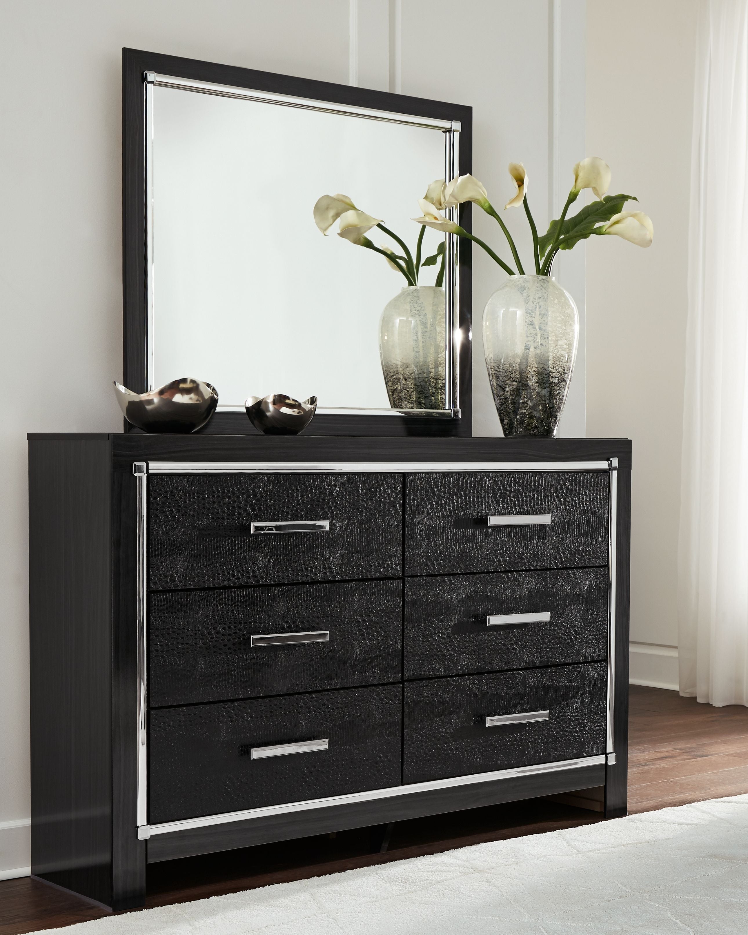 Kaydell - Glitter Panel Bedroom Set