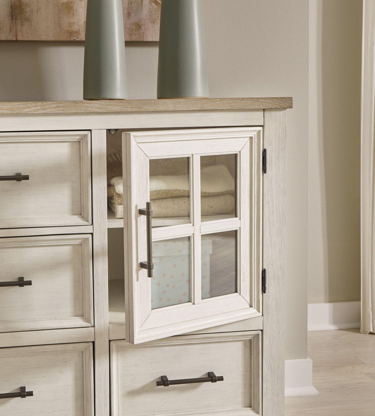 antique white dresser with mirror Heirloom and Set The heirloom finish Lexington White Oak Dresser with