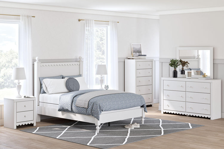 Signature Design by Ashley® - Mollviney - White - Six Drawer Dresser - 5th Avenue Furniture