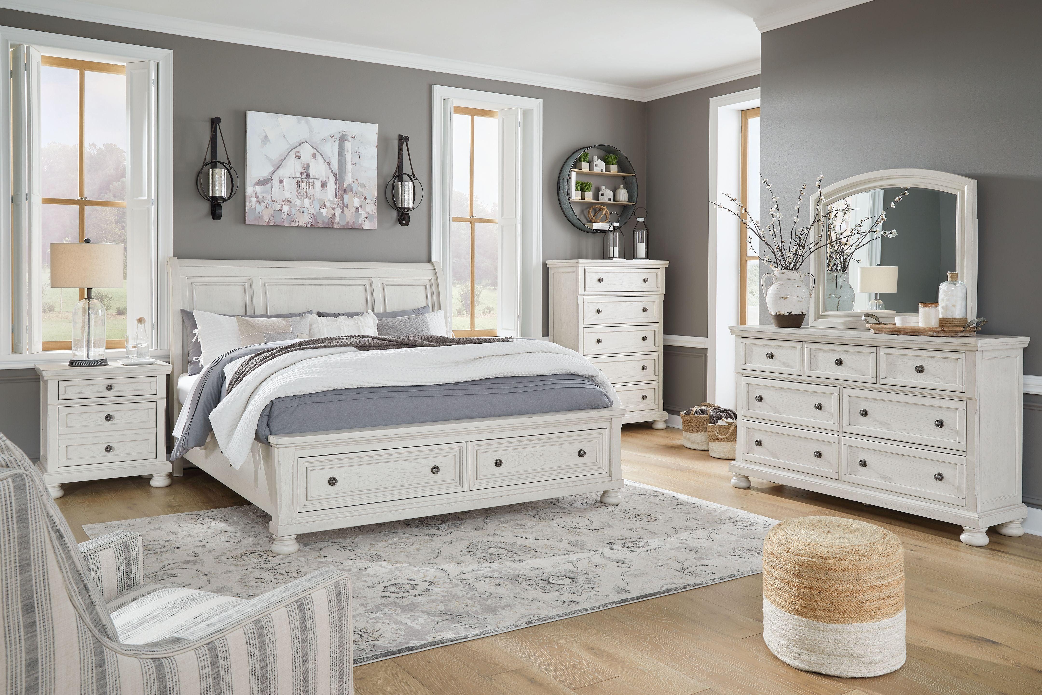 Ashley® - Robbinsdale - Antique White - Dresser, Mirror - 5th Avenue Furniture