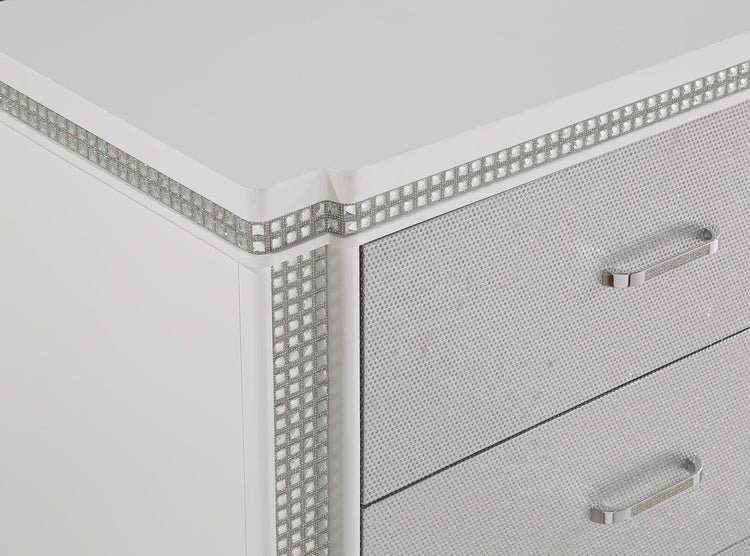 Crown Mark - Ariane - Chest - White - 5th Avenue Furniture