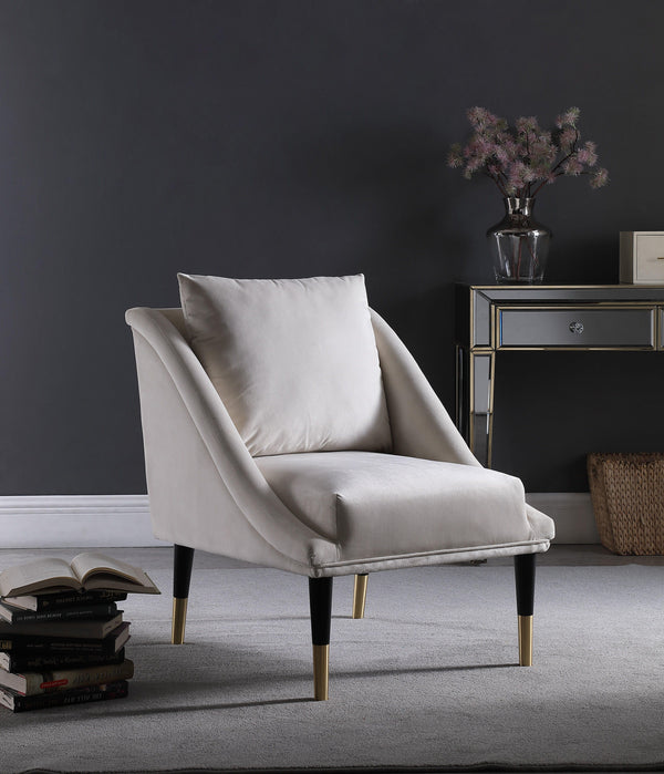 Meridian Furniture - Elegante - Accent Chair - 5th Avenue Furniture