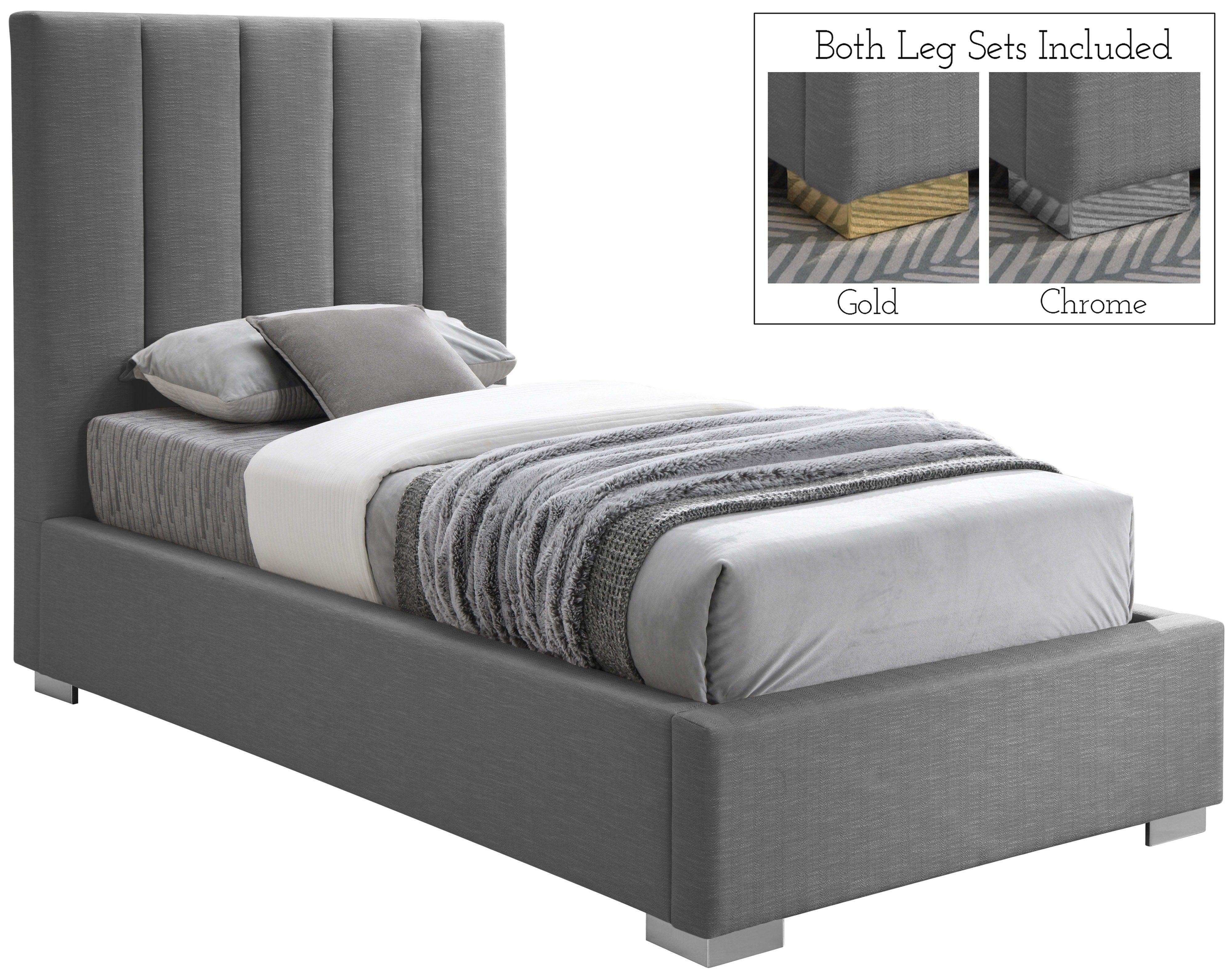 Meridian Furniture - Pierce - Bed - 5th Avenue Furniture