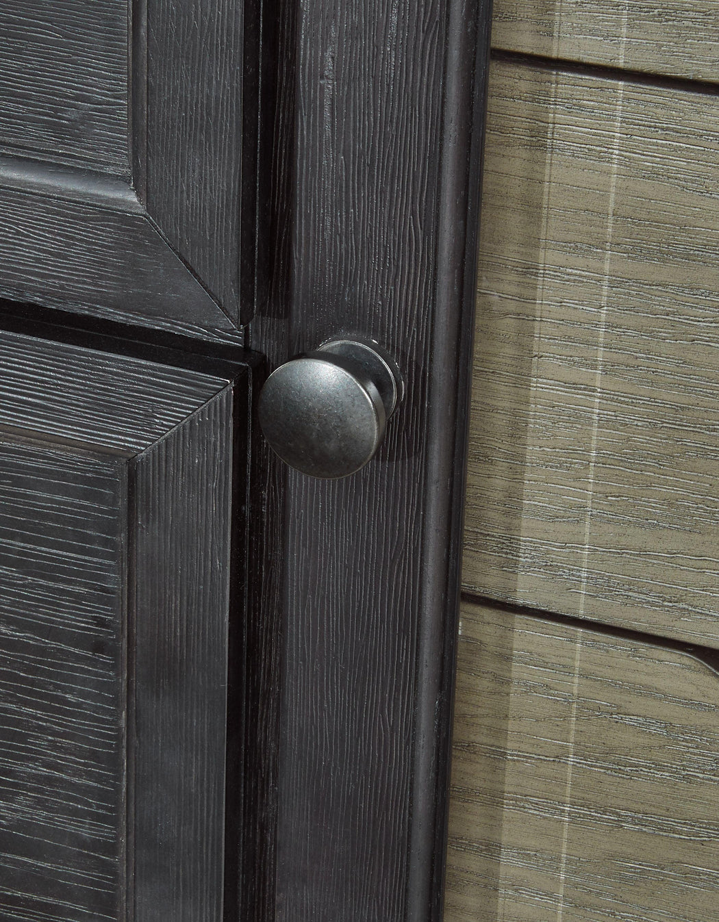 Signature Design by Ashley® - Foyland - Dresser, Mirror - 5th Avenue Furniture