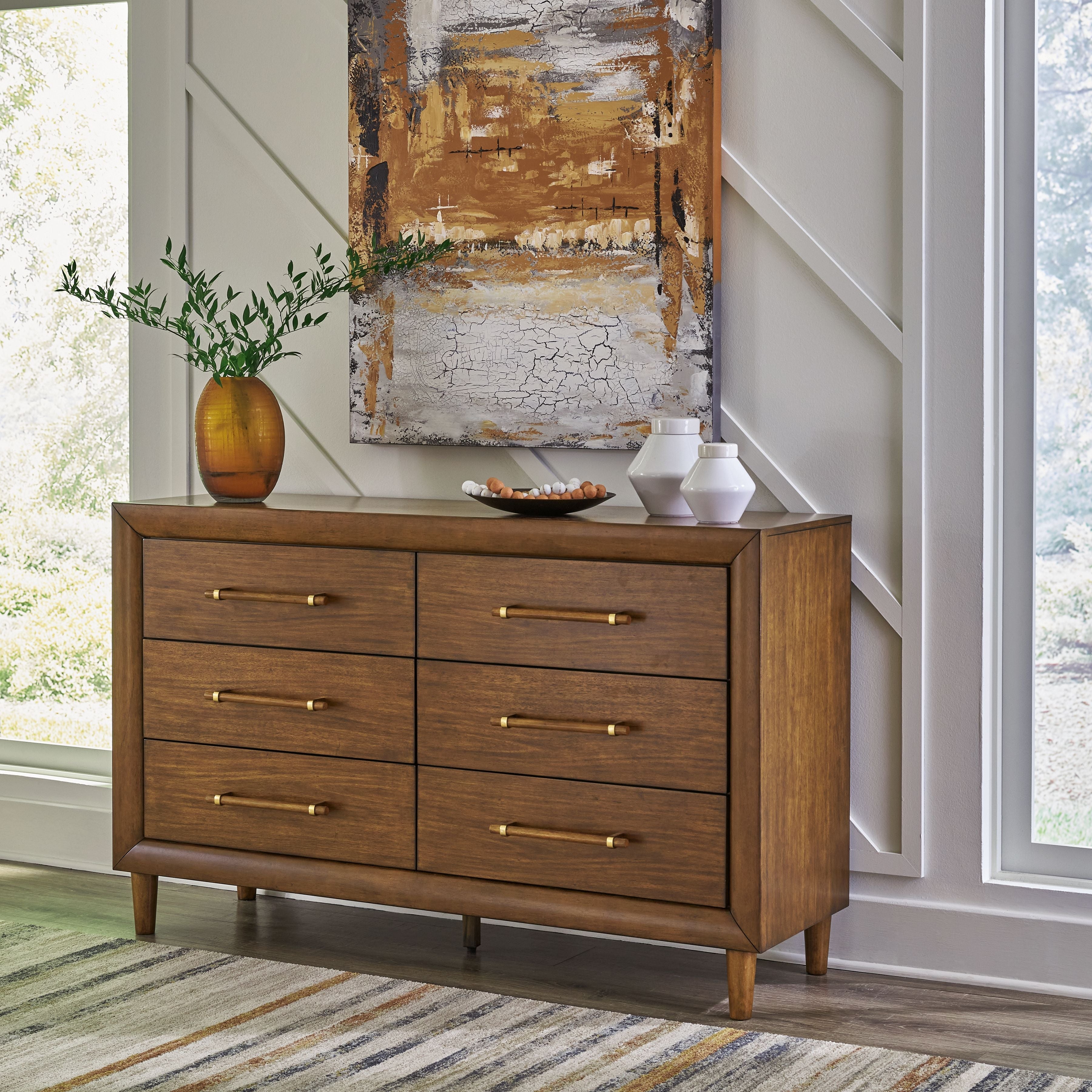 Lyncott - Dresser - Brown Lyncott - Dresser - Brown