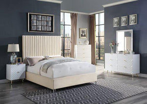 ACME - Edzia - Bed - 5th Avenue Furniture