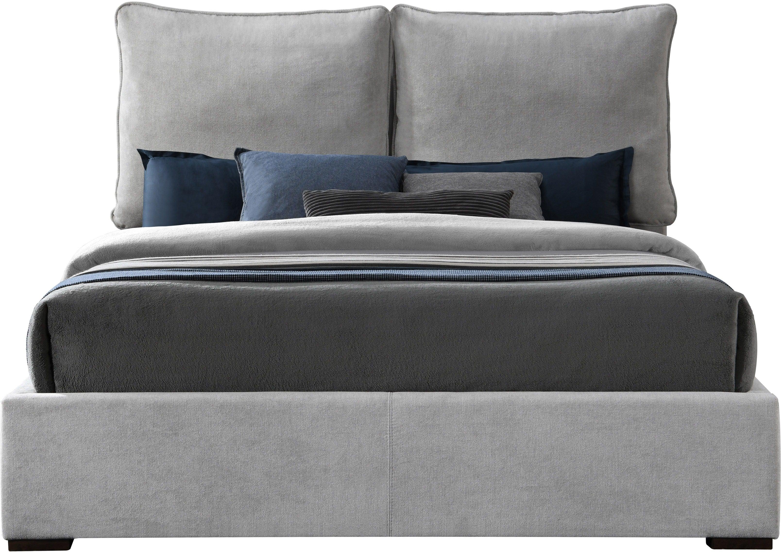 Meridian Furniture - Misha - Bed - 5th Avenue Furniture