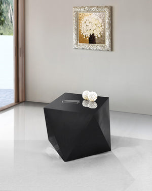 Meridian Furniture - Gemma - End Table - 5th Avenue Furniture