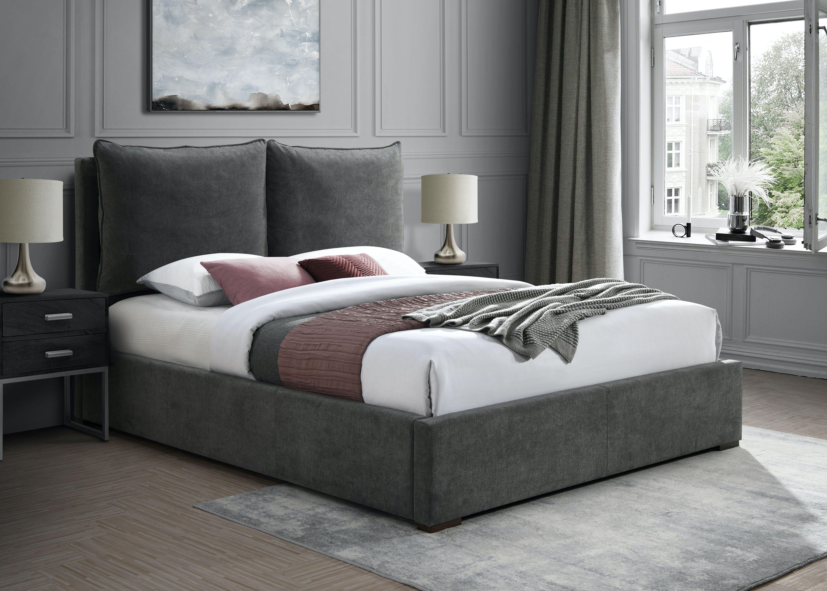 Meridian Furniture - Misha - Bed - 5th Avenue Furniture