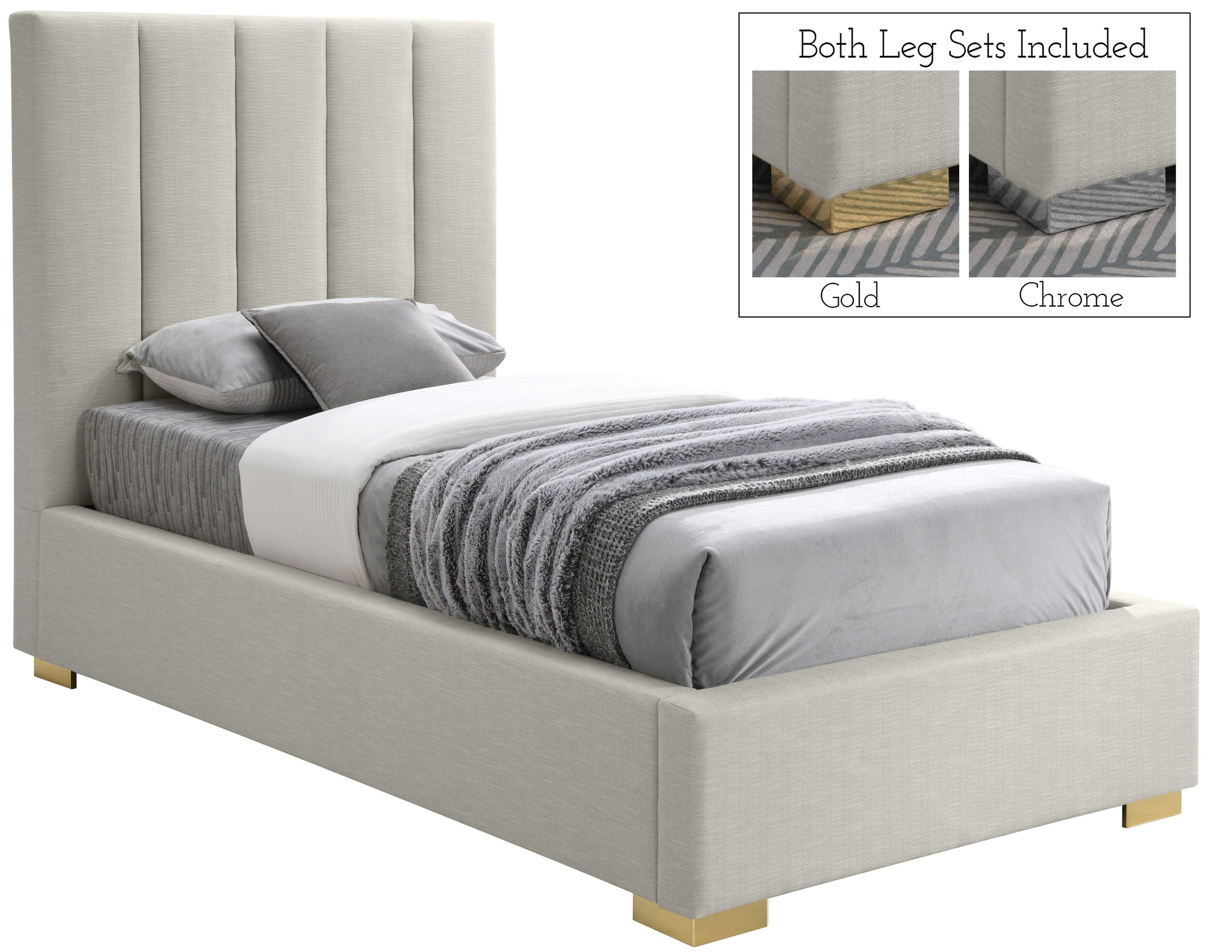 Meridian Furniture - Pierce - Bed - 5th Avenue Furniture