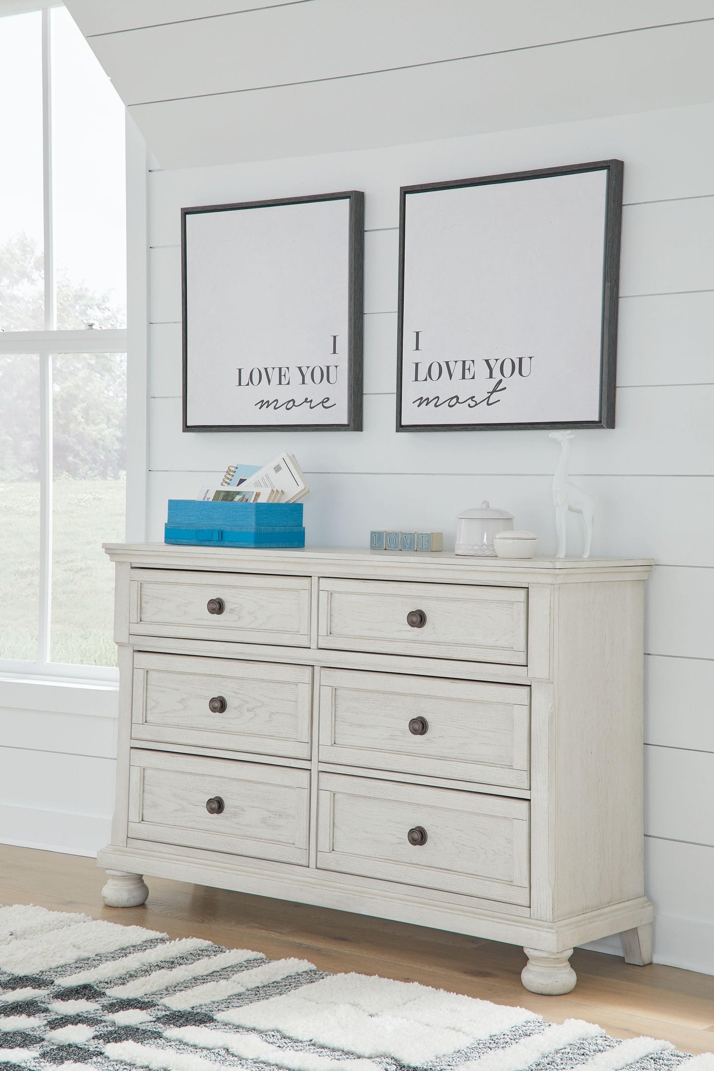 Signature Design by Ashley® - Robbinsdale - Dresser - 5th Avenue Furniture
