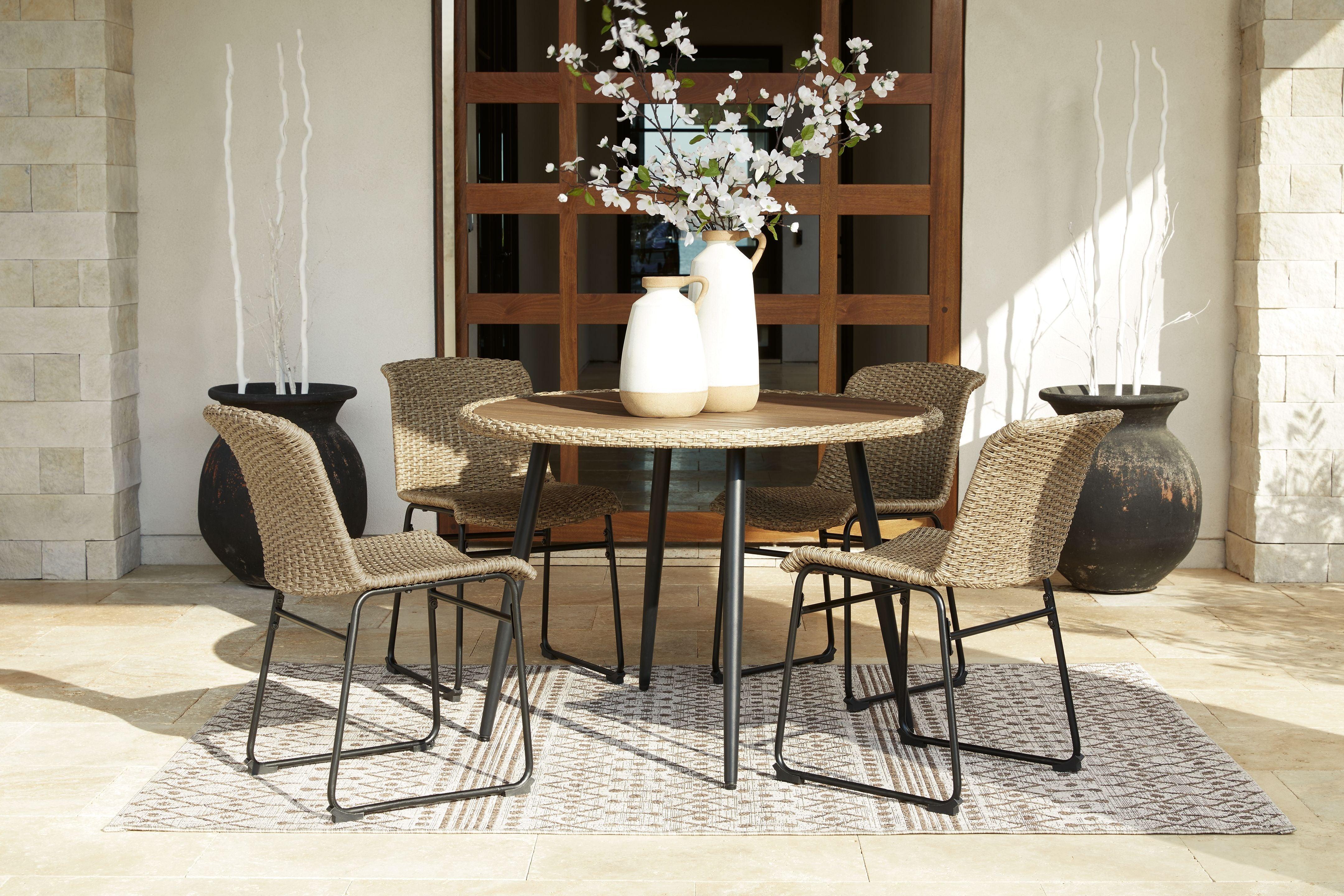 Signature Design by Ashley® - Amaris - Brown / Black - 5 Pc. - Dining Set - 5th Avenue Furniture