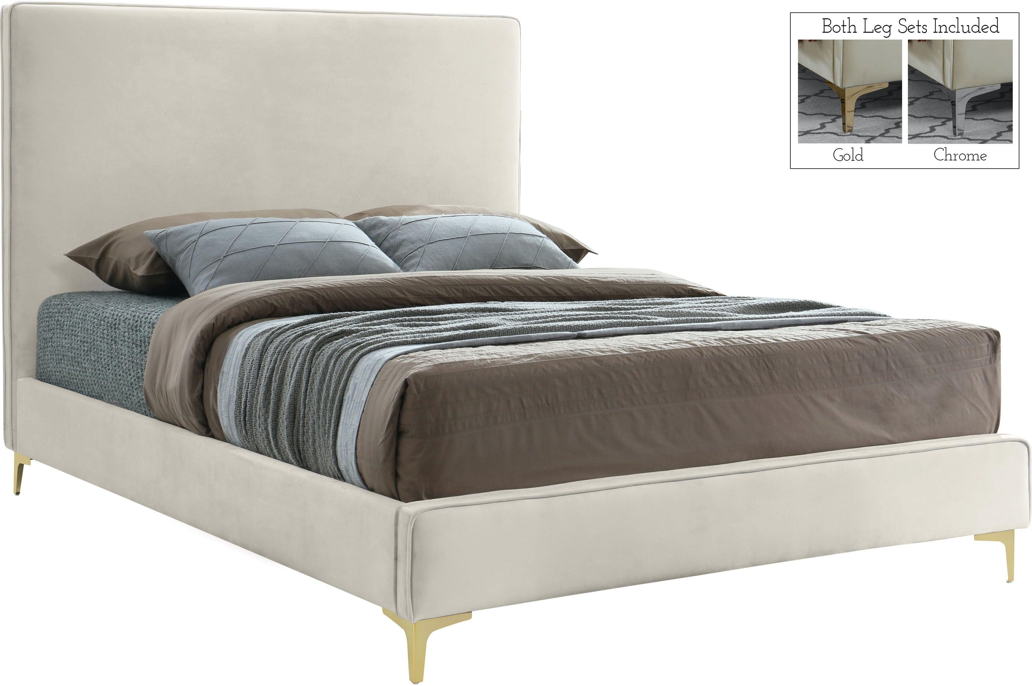 Meridian Furniture - Geri - Bed - 5th Avenue Furniture