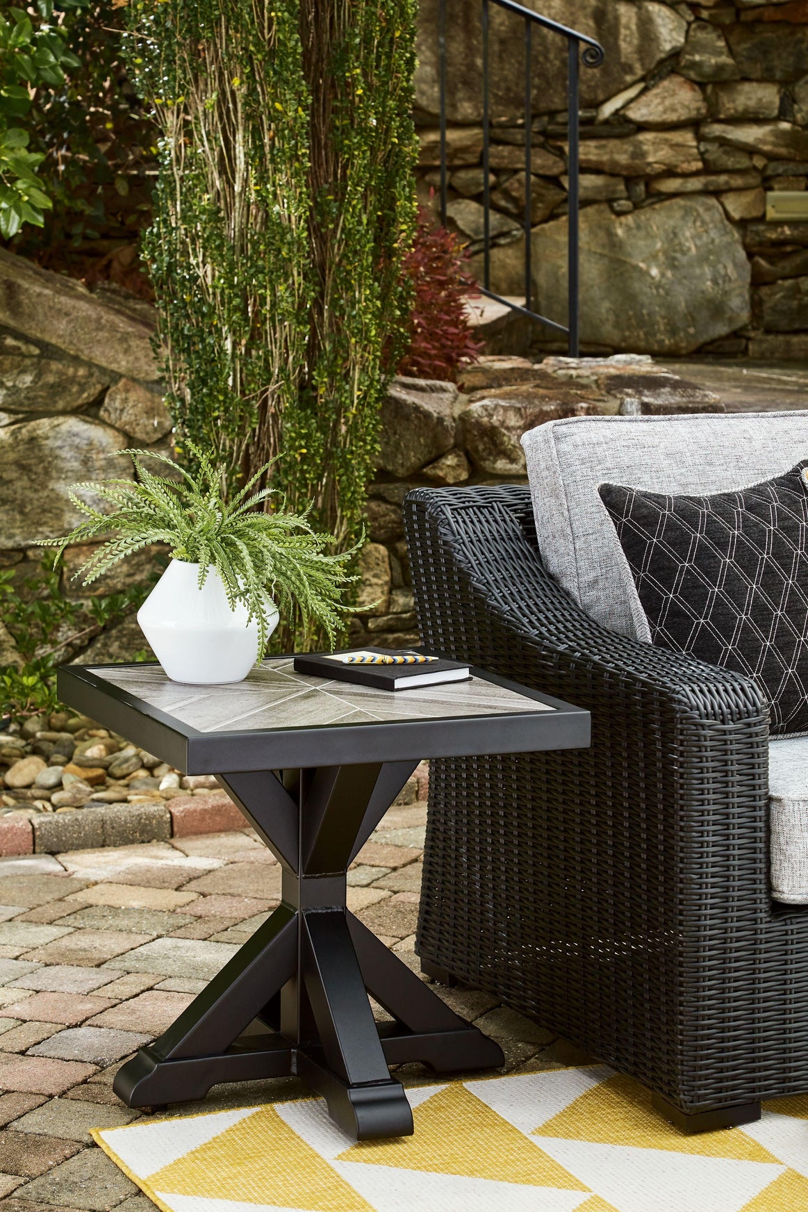 Ashley Furniture - Beachcroft - Square End Table - 5th Avenue Furniture