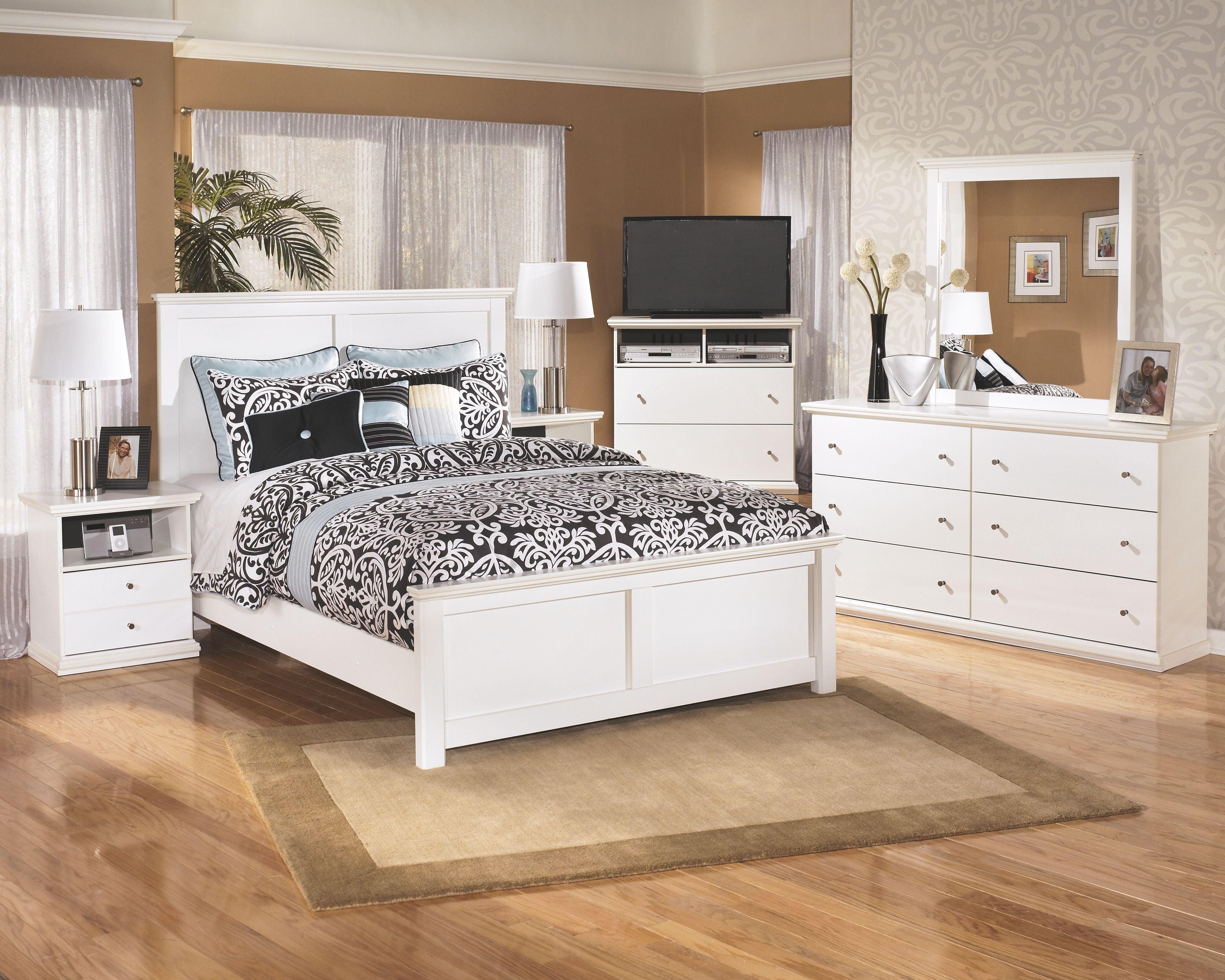 Ashley Furniture - Bostwick - Dresser - 5th Avenue Furniture