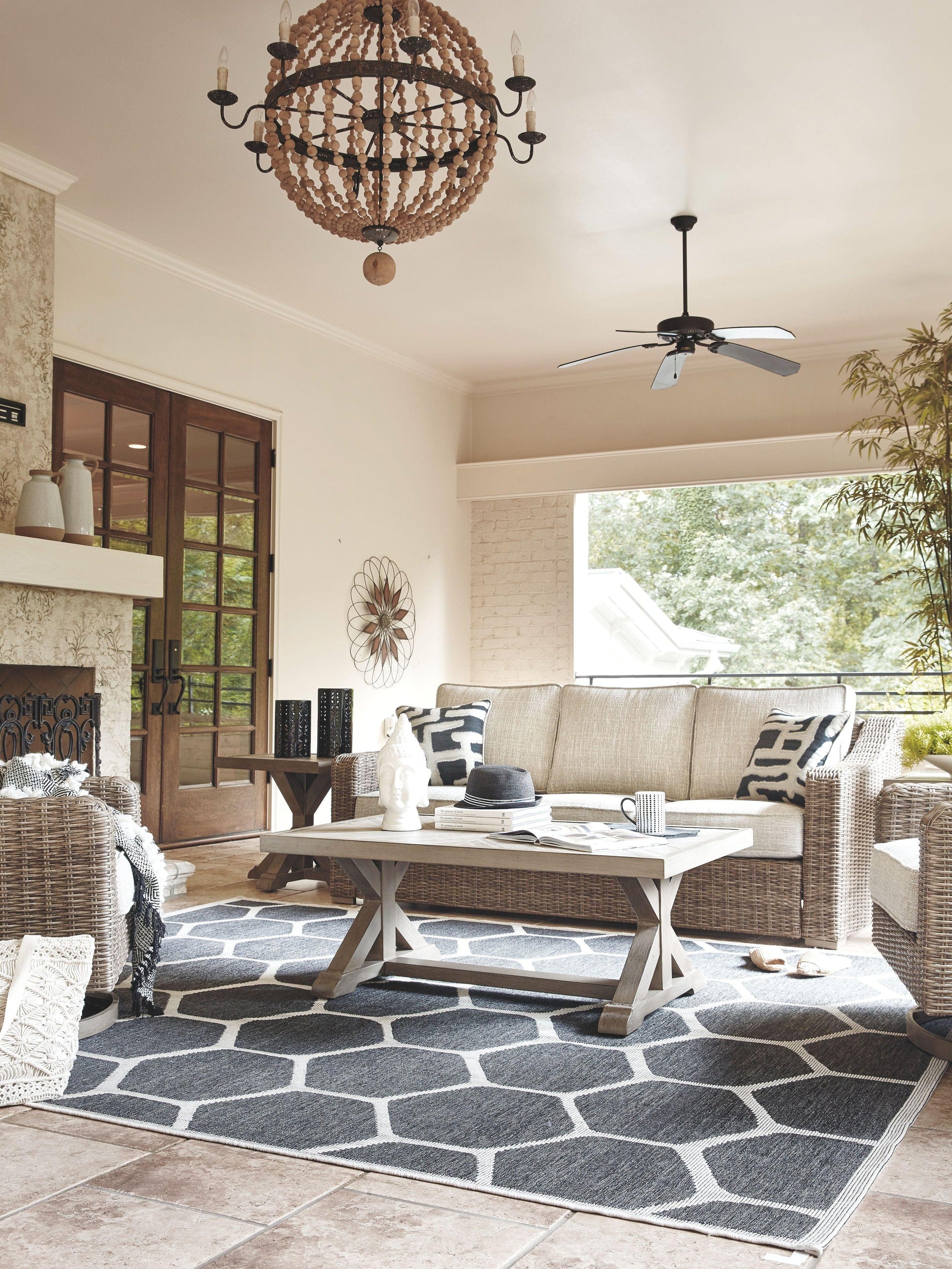 Ashley Furniture - Beachcroft - Sofa With Cushion - 5th Avenue Furniture