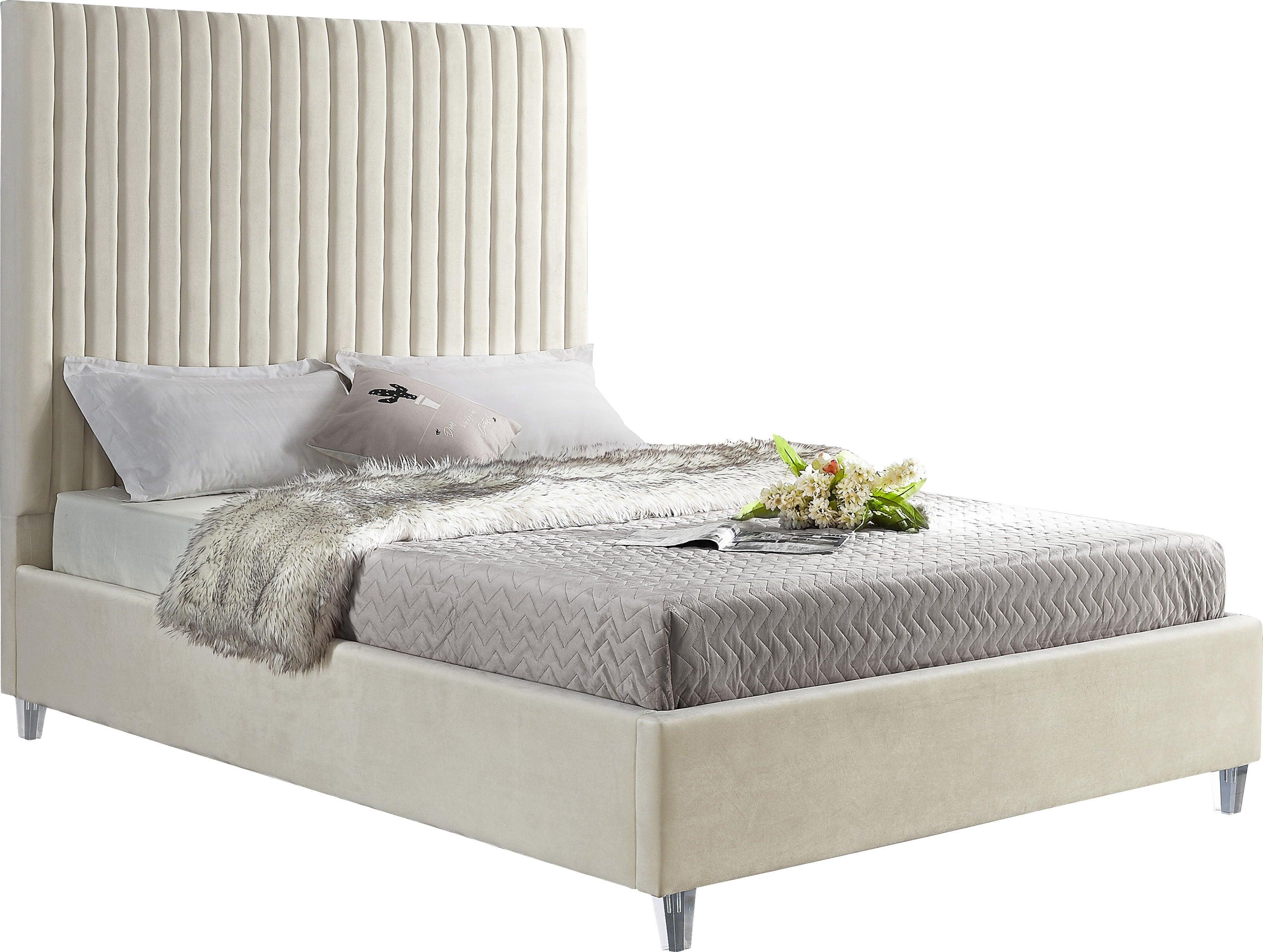 Meridian Furniture - Candace - Bed - 5th Avenue Furniture