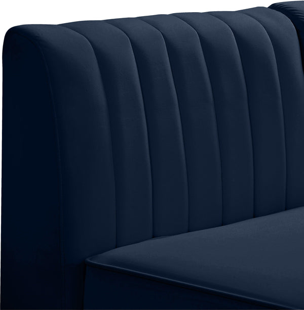 Meridian Furniture - Alina - 4 Pc. Sectional - 5th Avenue Furniture