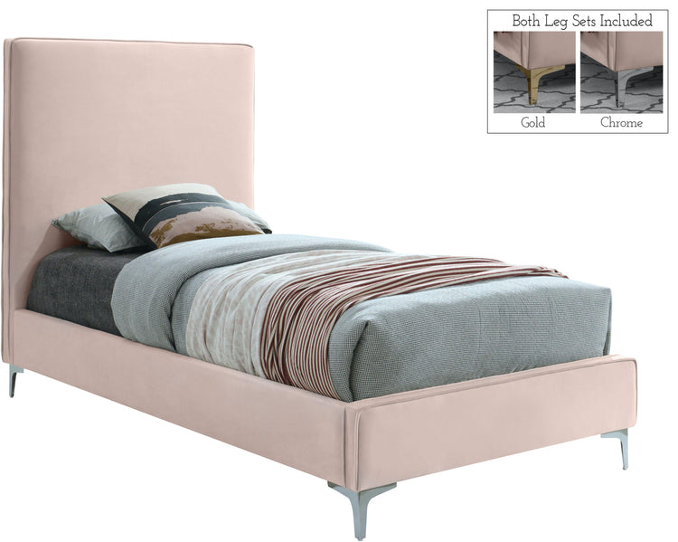 Meridian Furniture - Geri - Bed - 5th Avenue Furniture