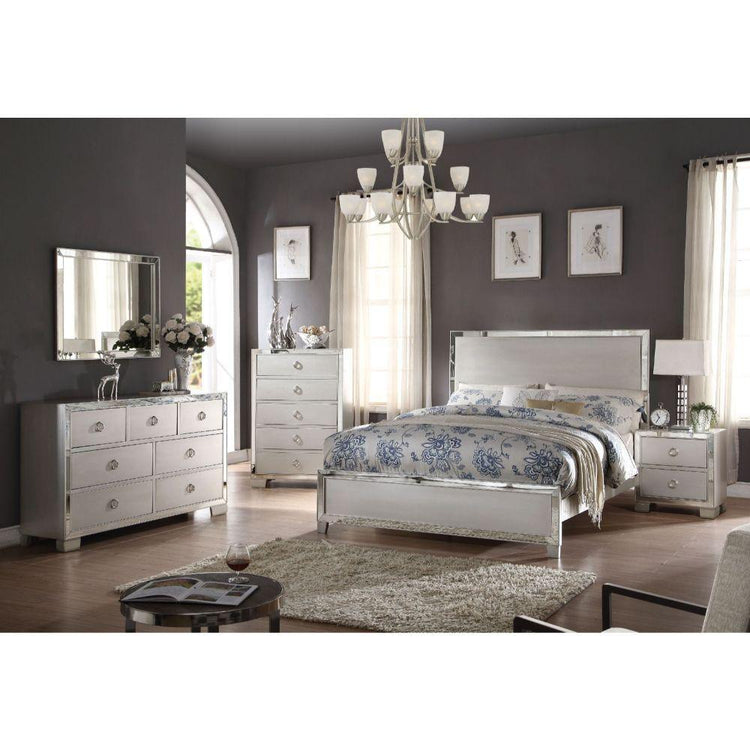 ACME - Voeville II - Bed (Wooden HB) - 5th Avenue Furniture