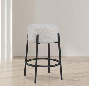 Meridian Furniture - Avalon - Counter Stool - 5th Avenue Furniture