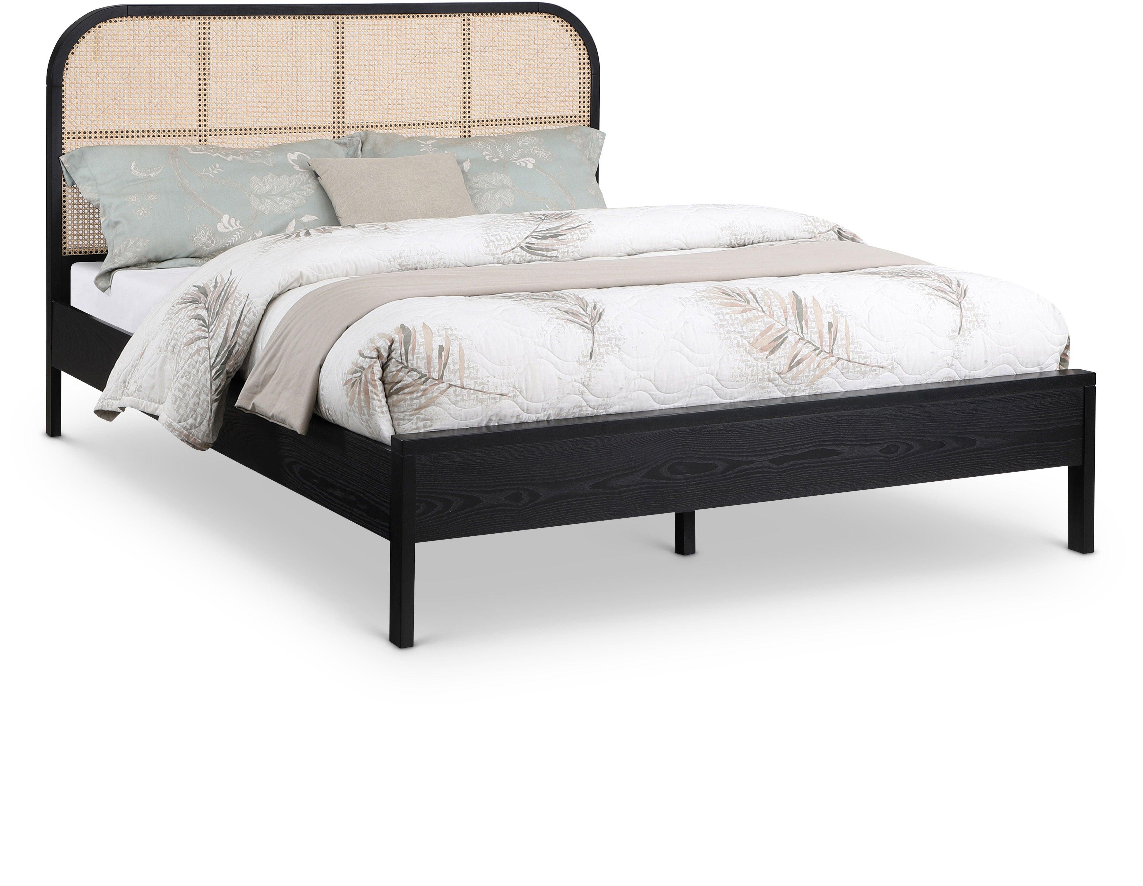 Meridian Furniture - Siena - Bed - 5th Avenue Furniture