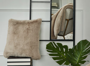 Ashley Furniture - Gariland - Faux Fur Pillow - 5th Avenue Furniture