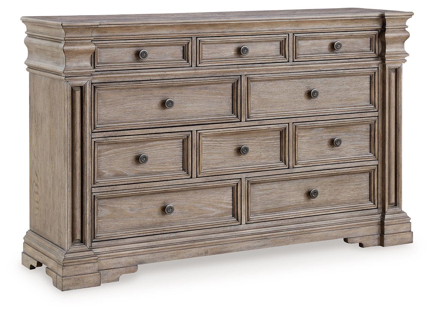 Signature Design by Ashley® - Blairhurst - Light Grayish Brown - Dresser - 5th Avenue Furniture