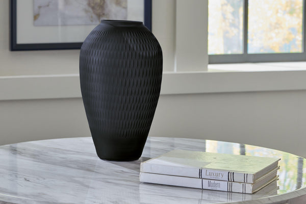 Signature Design by Ashley® - Etney - Vase - 5th Avenue Furniture