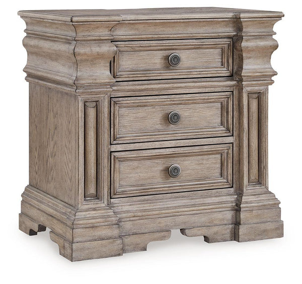 Signature Design by Ashley® - Blairhurst - Light Grayish Brown - Three Drawer Night Stand - 5th Avenue Furniture