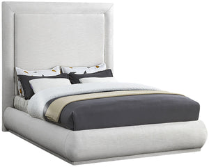 Meridian Furniture - Brooke - Bed - 5th Avenue Furniture