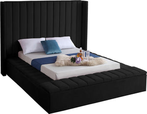 Meridian Furniture - Kiki - Bed - 5th Avenue Furniture