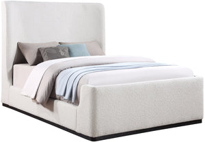 Meridian Furniture - Oliver - Bed - 5th Avenue Furniture