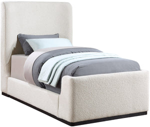 Meridian Furniture - Oliver - Bed - 5th Avenue Furniture