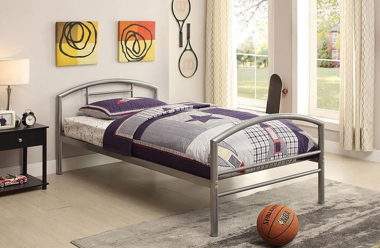 CoasterEveryday - Baines - Metal Bed with Arched Headboard - 5th Avenue Furniture