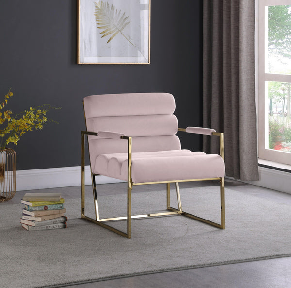 Meridian Furniture - Wayne - Accent Chair - 5th Avenue Furniture