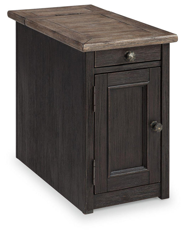 Ashley Furniture - Tyler - Grayish Brown / Black - Chair Side End Table - 5th Avenue Furniture