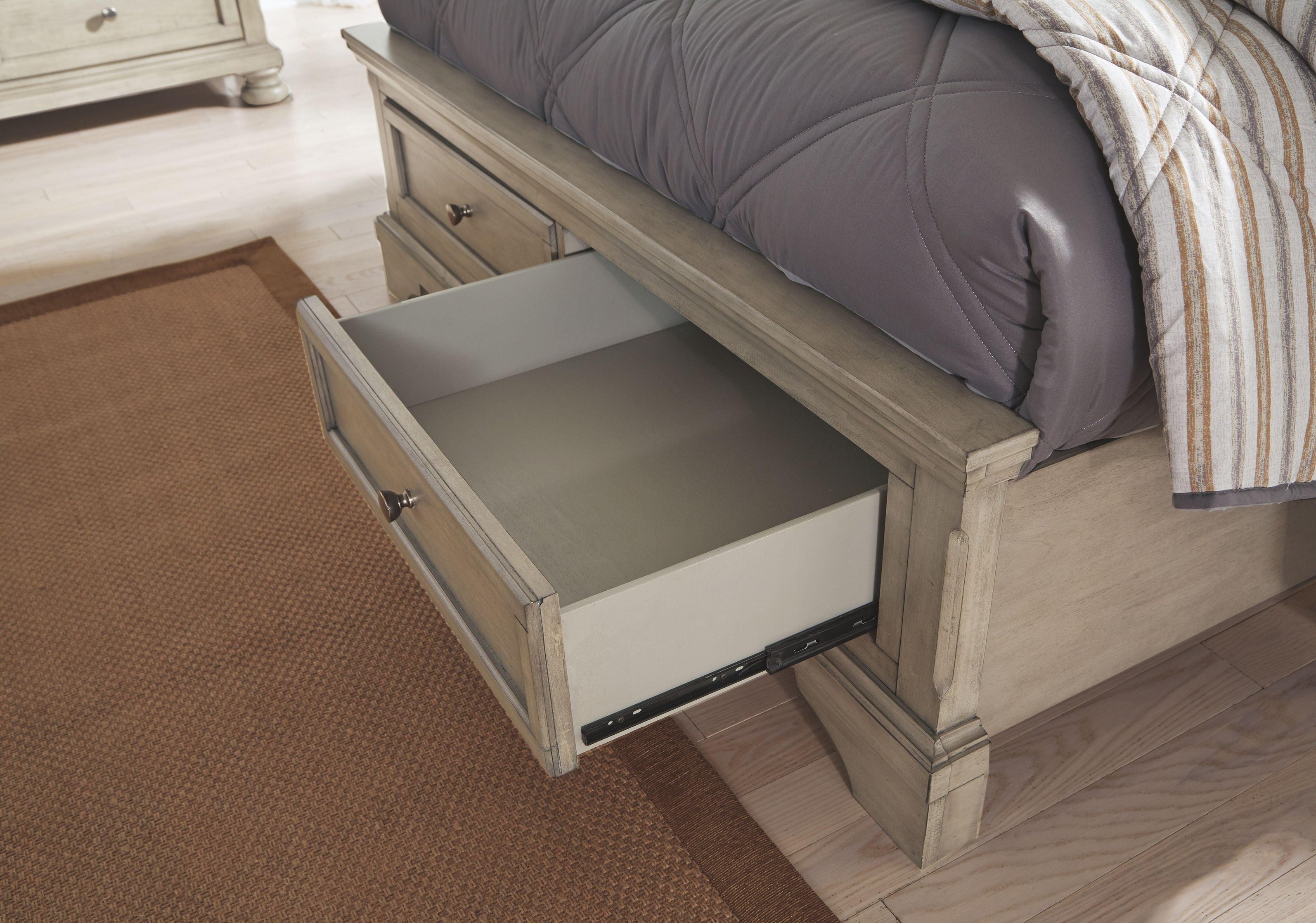 Signature Design by Ashley® - Lettner - Sleigh Bed - 5th Avenue Furniture